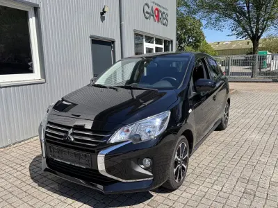 Gebraucht Mitsubishi Space Star Select 71 PS (52 kW) 2024 Schwarz Kleinwagen