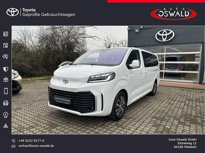 Gebraucht Toyota Proace Verso Team 177 PS (130 kW) 2024 Icy white Kombi