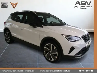 Gebraucht Seat Arona FR 150 PS (110 kW) 2023 "nevada" weiss SUV