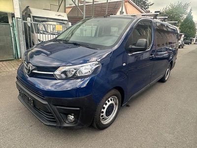 Gebraucht Toyota Proace Comfort 122 PS (89 kW) 2017 Martinique blue Van / Kleinbus