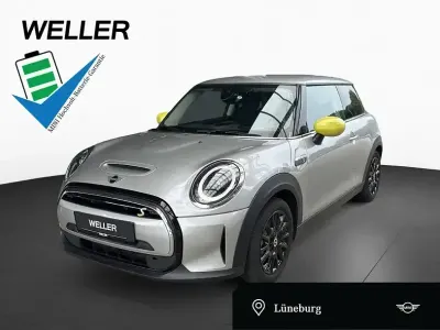 Gebraucht Mini Cooper SE 135 kW (184 PS) 2023 Melting silver iii (silber) Kleinwagen