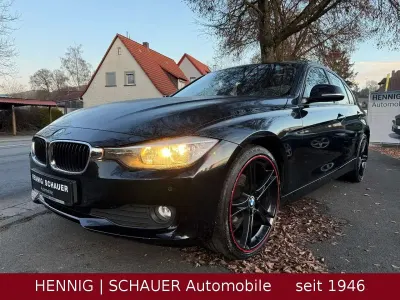 Usata BMW 318 Sport Line 143 CV (105 kW) 2013 Nero Berlina