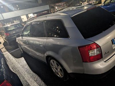 Gebraucht Audi A4 131 PS (96 kW) 2002 Silber Kombi