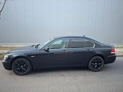 BMW 730