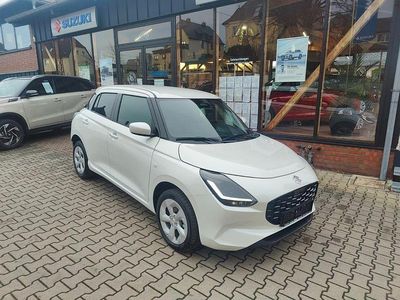 Neu Suzuki Swift Comfort 83 PS (61 kW) 2025 Weiß Limousine