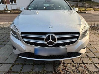 Gebraucht Mercedes A200 136 PS (100 kW) 2012 Limousine