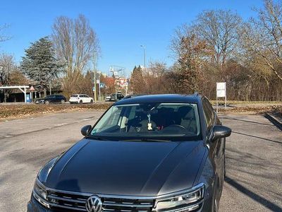 Grau Gebraucht 2020 VW Tiguan R-line SUV | 27.500 € (Superpreis)