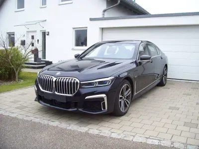 Gebraucht BMW 745e M Sport 394 PS (289 kW) 2022 Schwarz Limousine