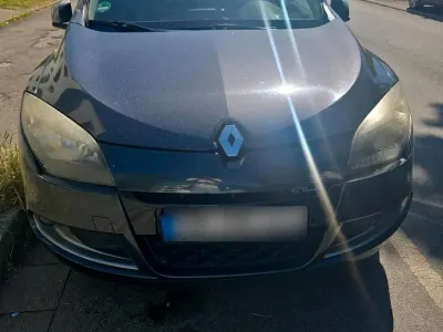Gebraucht Renault Mégane III 130 PS (95 kW) 2011 Schwarz Kleinwagen