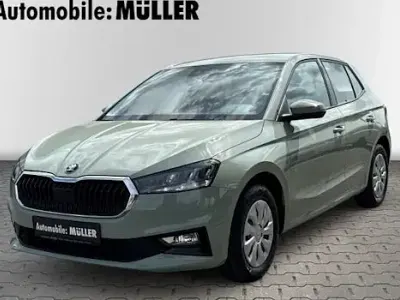 Nowe Skoda Fabia Essence 95 KM (69 kW) 2026 Zielony Hatchback
