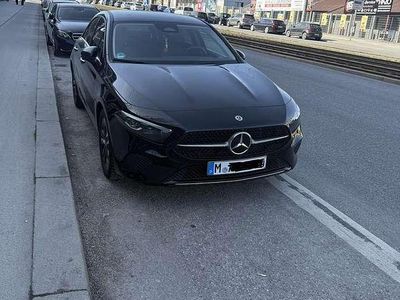 Usata Mercedes A200 163 CV (119 kW) 2024 Nero Berlina