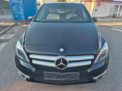 Mercedes B200