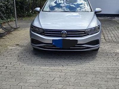 Second-hand VW Passat Business 150 CP (110 kW) 2022 Argintiu Break