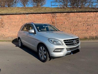 Gebraucht Mercedes ML350 258 PS (189 kW) 2012 Silber SUV
