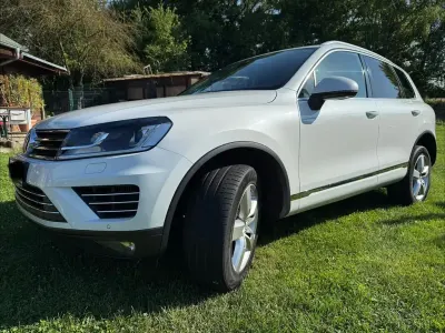Gebraucht VW Touareg 262 PS (192 kW) 2016 Weiß SUV