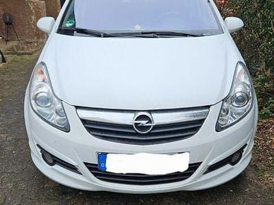 Weiß Gebraucht 2008 Opel Corsa Limousine | 6.799 € (Teuer)