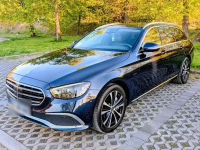 Gebraucht Mercedes E300 Exclusive 306 PS (225 kW) 2020 Blau Kombi