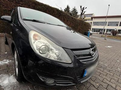 Schwarz Gebraucht 2010 Opel Corsa Limousine | 3.100 € (Etwas zu teuer)