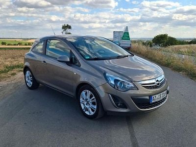 Grau Gebraucht 2013 Opel Corsa Kleinwagen | 4.950 € (Fairer Preis)
