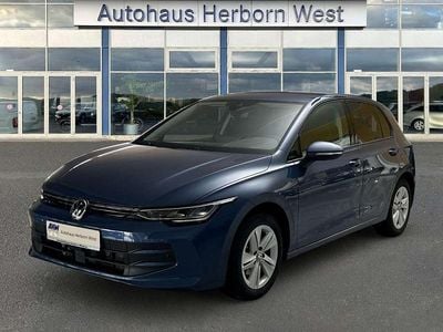 Gebraucht VW Golf VIII Life 150 PS (110 kW) 2025 Blau Limousine