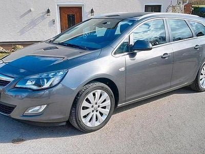 Usata Opel Astra Innovation 170 CV (125 kW) 2013 Grigio Station wagon