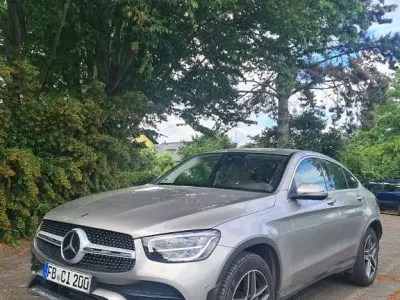 Gebraucht Mercedes GLC200 197 PS (144 kW) 2021 Silber SUV