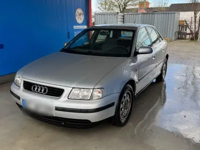 Brugt Audi A3 Attraction 101 HK (74 kW) 2000 Sølv Hatchback