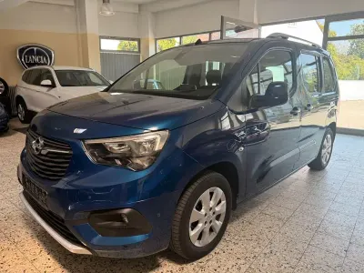 Gebraucht Opel Combo Life Innovation 131 PS (96 kW) 2019 Blau Van / Kleinbus