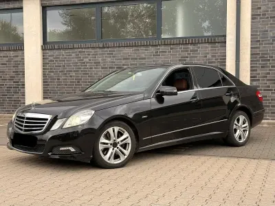Gebraucht Mercedes E350 Avantgarde 231 PS (169 kW) 2010 Schwarz Limousine