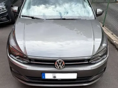 Gebraucht VW Polo Comfortline 75 PS (55 kW) 2018 Grau Kleinwagen