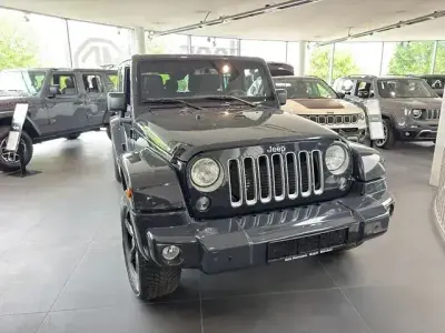 Käytetty Jeep Wrangler Sahara 200 HP (147 kW) 2018 Harmaa Katumaasturi