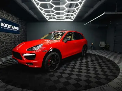 Gebraucht Porsche Cayenne Turbo 500 PS (367 kW) 2012 Rot SUV