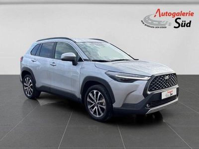 Gebraucht Toyota Corolla Style 140 PS (102 kW) 2025 Silver metallic (metallic) SUV