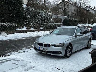 Silber Gebraucht 2017 BMW 318 Kombi | 13.199 € (Fairer Preis)