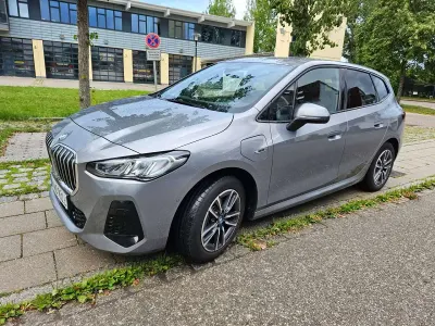 Używany BMW 225 Shadowline 224 KM (164 kW) 2025 Szary Kombi