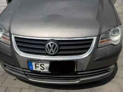Gebraucht VW Touran Trendline 102 PS (75 kW) 2009 Van / Kleinbus