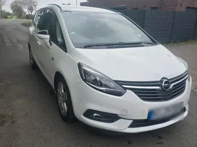 Gebraucht Opel Zafira 160 PS (117 kW) 2017 Weiß Van / Kleinbus