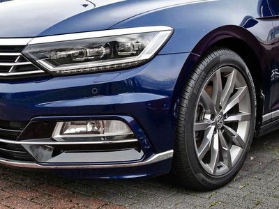 Gebraucht VW Passat R-line 190 PS (139 kW) 2019 Blau Kombi