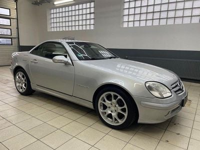 Gebraucht Mercedes SLK230 197 PS (144 kW) 2000 Silber Cabrio