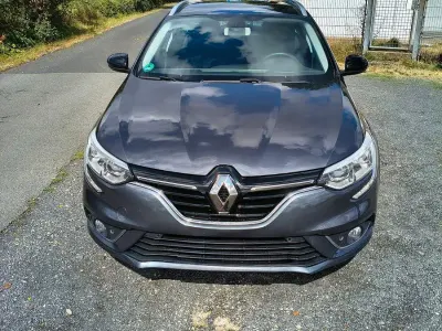 Gebraucht Renault Mégane GrandTour LIMITED 116 PS (85 kW) 2019 Kombi