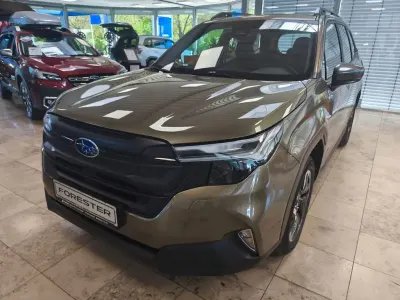 Nouă Subaru Forester Trend 136 CP (100 kW) 2026 Verde SUV