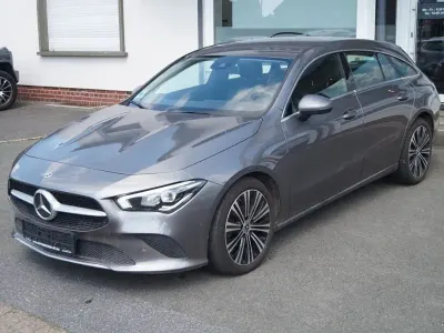 Gebraucht Mercedes CLA180 116 PS (85 kW) 2021 Grau Coupé