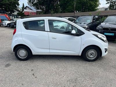 Weiß Gebraucht 2013 Chevrolet Spark LT Kleinwagen | 4.900 € (Etwas zu teuer)