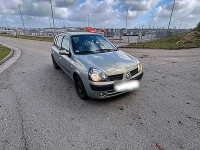 Gebraucht Renault Clio II 75 PS (55 kW) 2003 Grau Kleinwagen