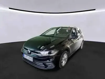 Käytetty VW Polo Style 95 HP (69 kW) 2022 Musta Viistoperä