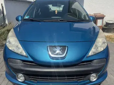 Gebraucht Peugeot 207 Filou 95 PS (69 kW) 2009 Blau Limousine
