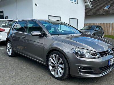 gebraucht VW Golf VII 2.0 BlueTDI Highline *8 fach bereift