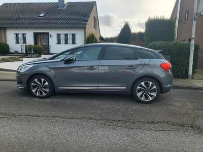 DS Automobiles DS5