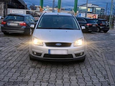 Używany Ford Focus 109 KM (80 kW) 2005 Szary Minivan