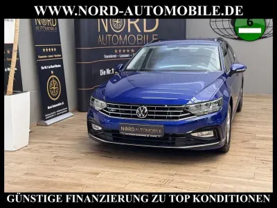 Usata VW Passat R-line 150 CV (110 kW) 2021 Blu Station wagon